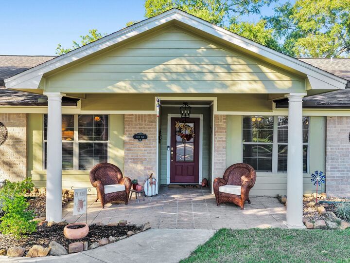 Property Photo:  6070 Pan St  TX 77706