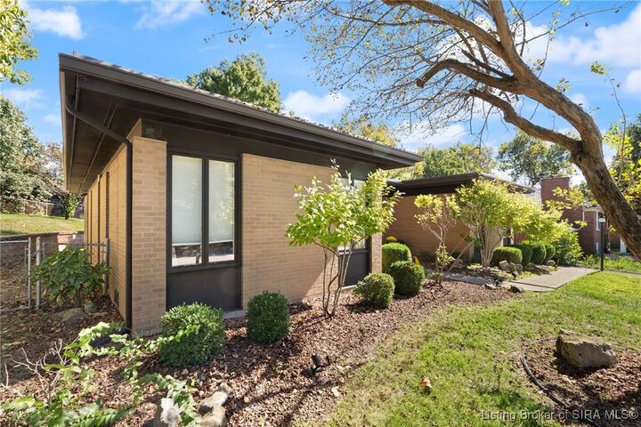 Property Photo: 3404 Greenview Drive IN 47150