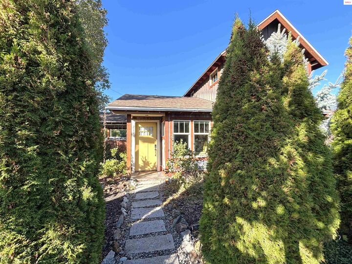 Property Photo: 210 Olive St. ID 83864-2701