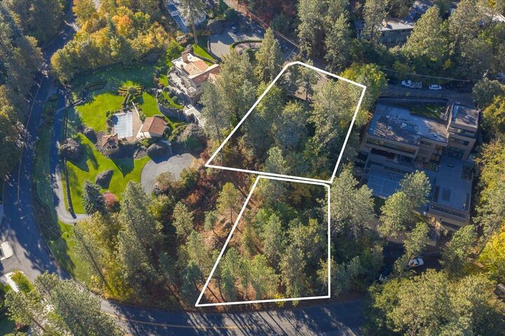 903 E Crest Rd  Spokane WA 99203 photo