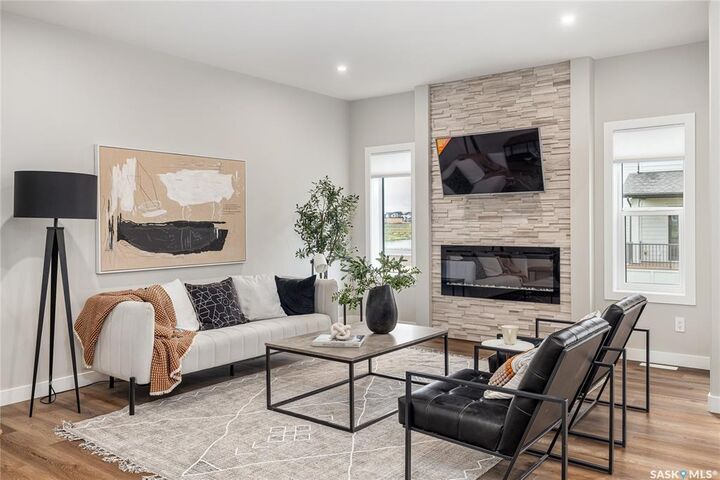 Property Photo: 481 Germain Manor SK S7V 1V8