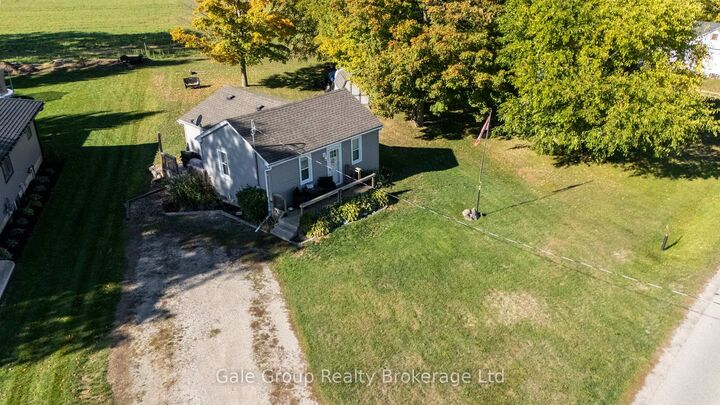 Property Photo:  128 Dover Street  ON N4S 3M1 