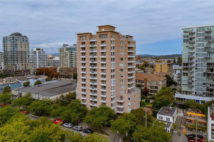 Property Photo: 930 Yates St 1008 BC V8V 4Z3