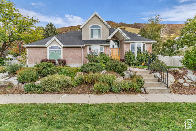 Property Photo: 8027 S Top Of The World Dr UT 84121