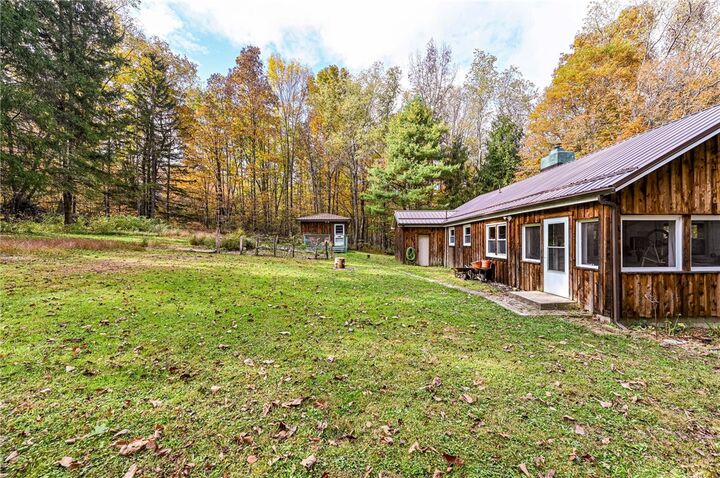 Property Photo: 730 Dipaola Ln PA 15622