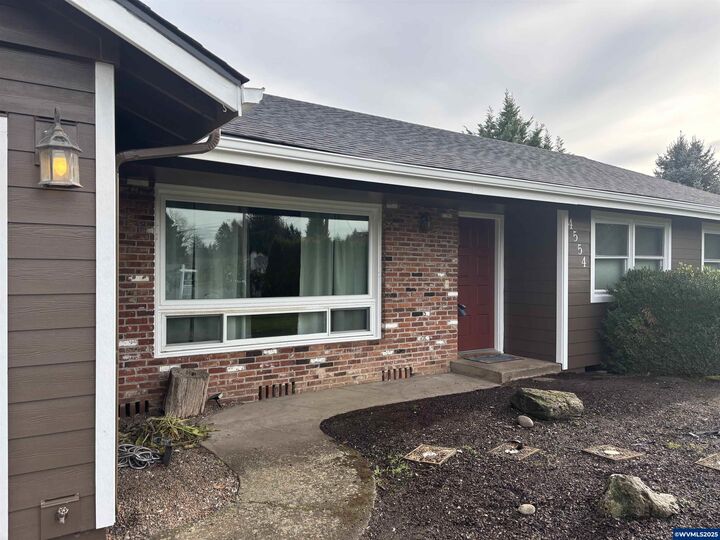 Property Photo:  4554 19th Pl NE  OR 97303 