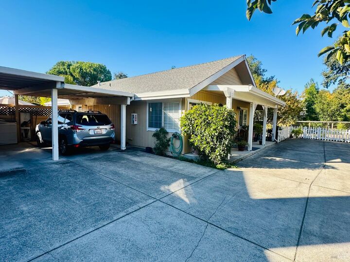 Property Photo: 262 W Macarthur Street CA 95476