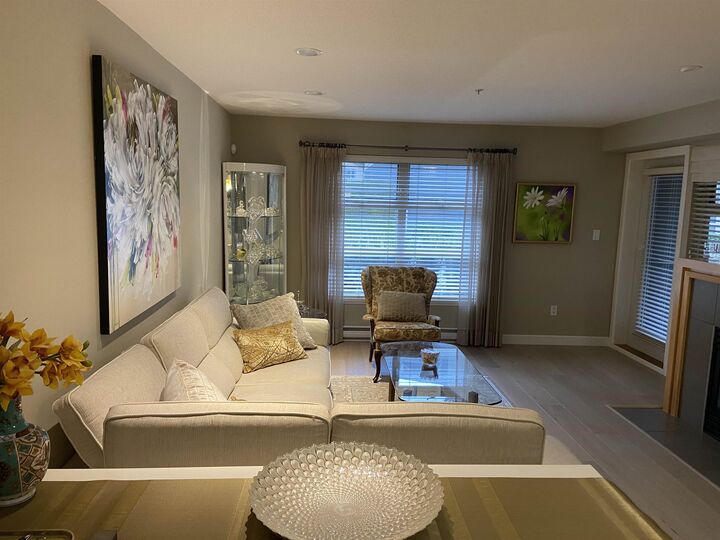 Property Photo: 3750 Edgemont Boulevard 104 BC V7R 2P8