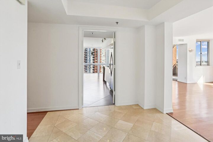 Property Photo: 5809 Nicholson Lane 1402 MD 20852