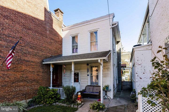 211 Main Street  Denver PA 17517 photo