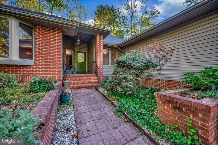 Property Photo: 221 Washington Street VA 22508