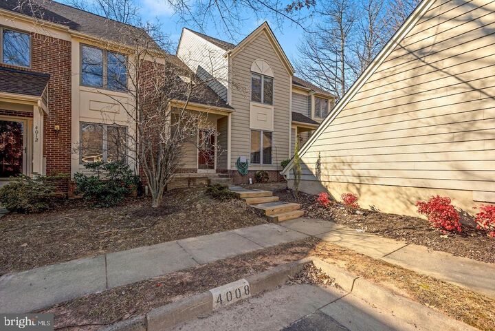 Property Photo: 4010 Lake Glen Road VA 22033