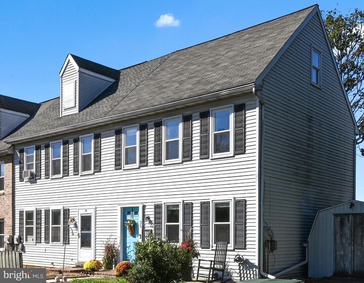 Property Photo:  35 Hilldale Drive  PA 17522 