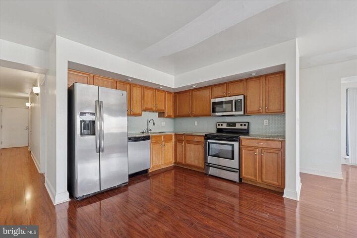 200 Lombard Street 10 607  Philadelphia PA 19147 photo