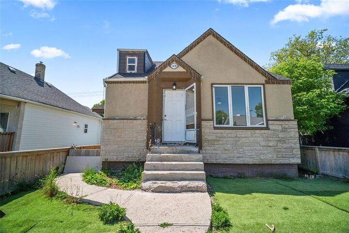 Property Photo: 1478 Alexander Avenue MB R3E 1L6
