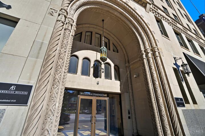 Property Photo:  30 E Central Parkway  OH 45202 