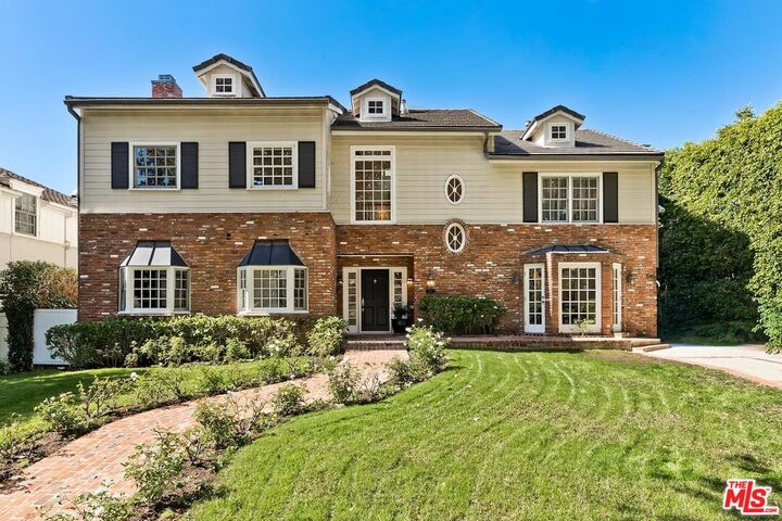 547 Loring Ave  Los Angeles CA 90024 photo