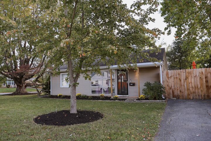 Property Photo:  2963 Brownlee Avenue  OH 43209