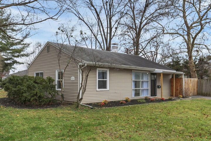 Property Photo:  2963 Brownlee Avenue  OH 43209 