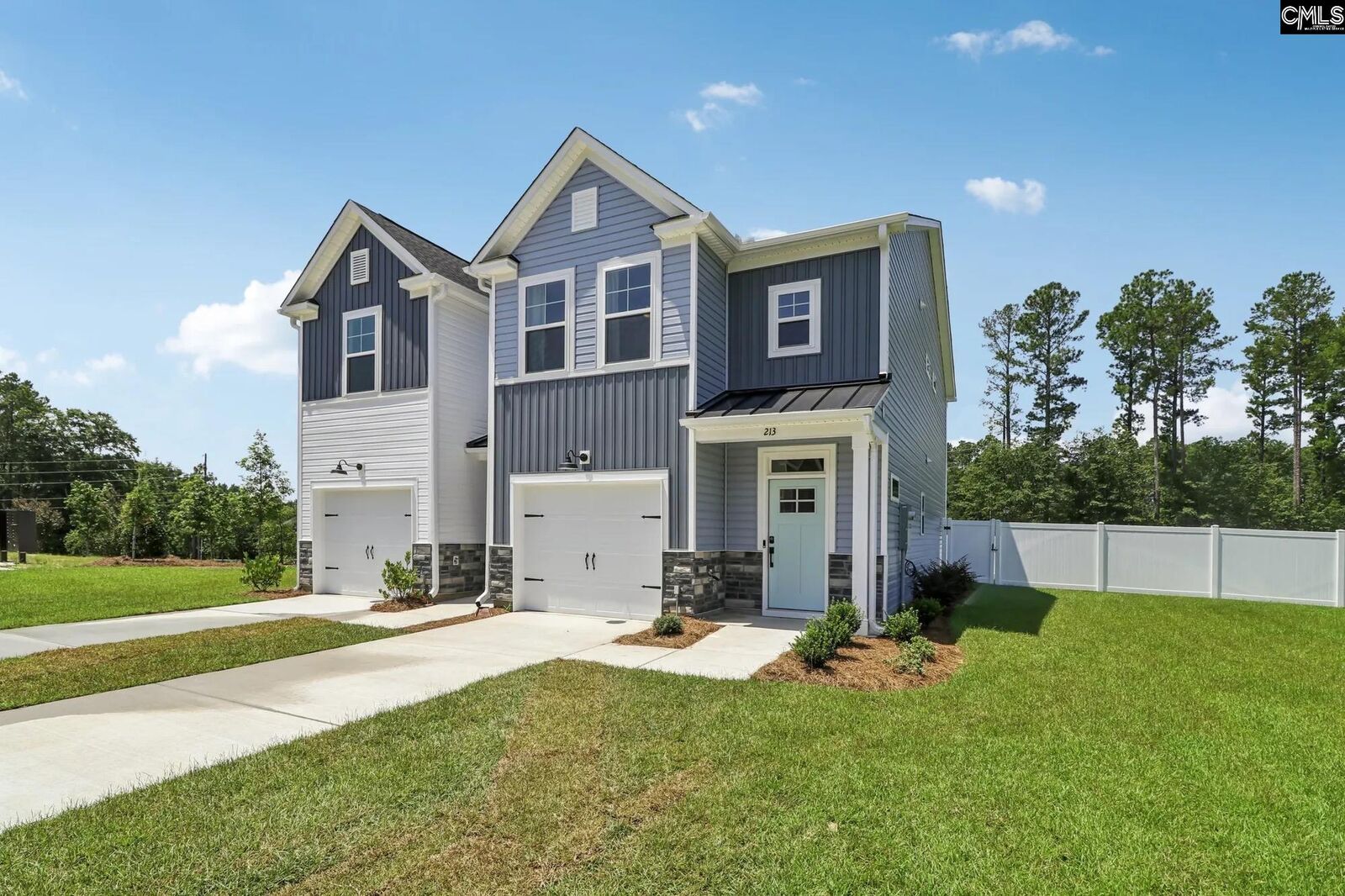 Property Photo: 2007 Armada SC 29229