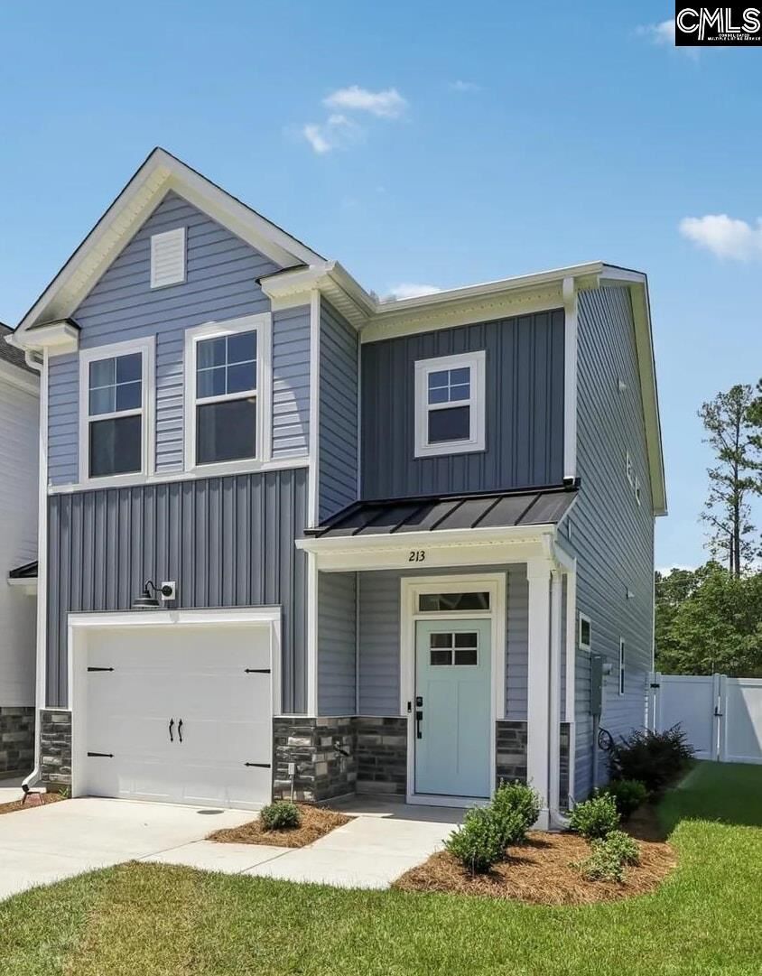 Property Photo:  2007 Armada  SC 29229 