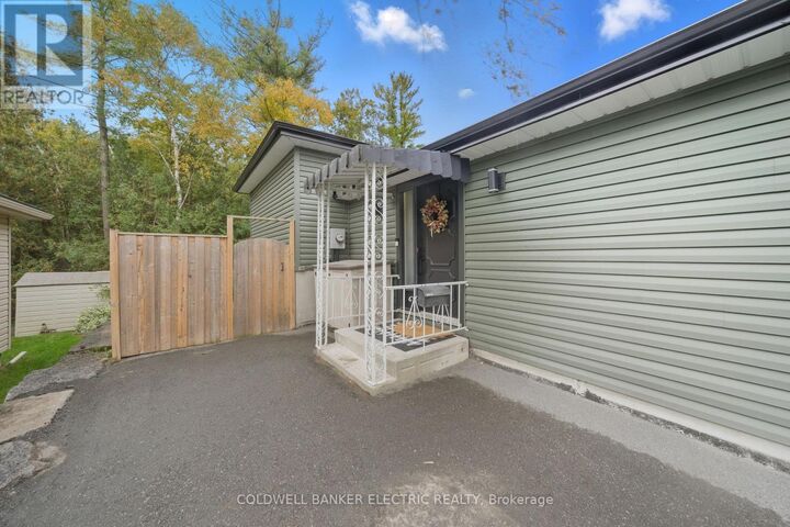 Property Photo: 1673 Redwood Drive ON K9K 1M2