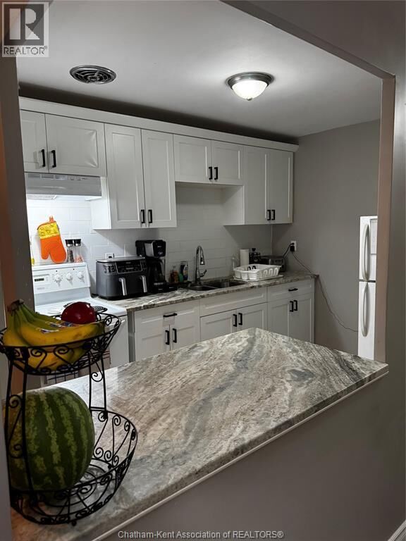 Photo de la propriété: 63 Baldoon Road 206 ON N7L 1E2