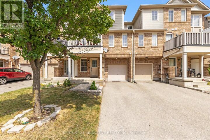 Property Photo:  915 Hasselfeldt Heights  ON L9T 0M4