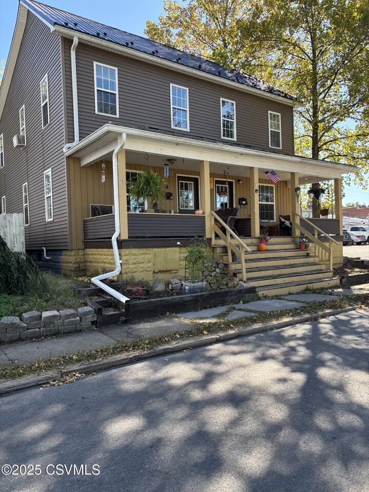 309-311 Walnut Street  Mifflinburg PA 17844 photo
