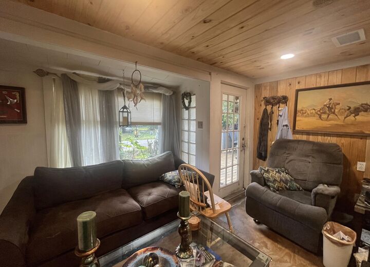 Property Photo: 58 Hankins Road FL 32439
