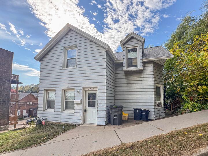 1765 Madison Street  Dubuque IA 52001 photo