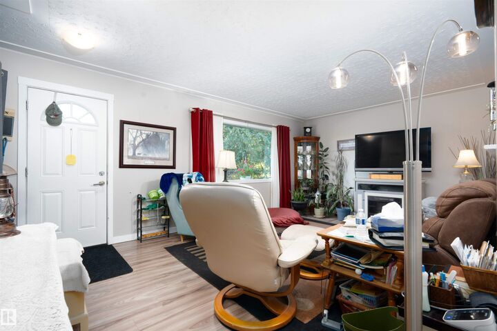 Property Photo: 10324 136 Avenue NW AB T5E 1W1