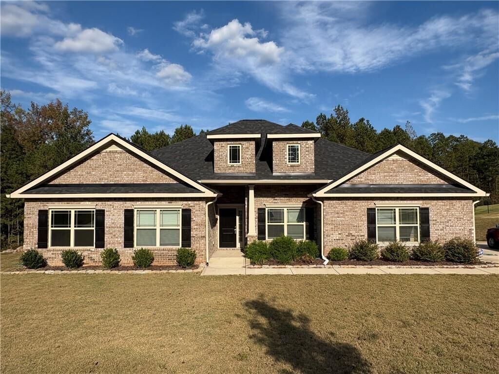 Property Photo:  1838 Abbey Road  GA 30223 