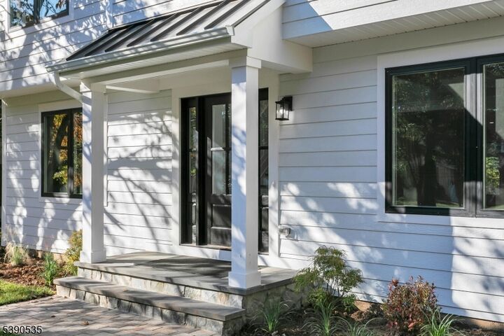 Property Photo: 117 W Oak St NJ 07920