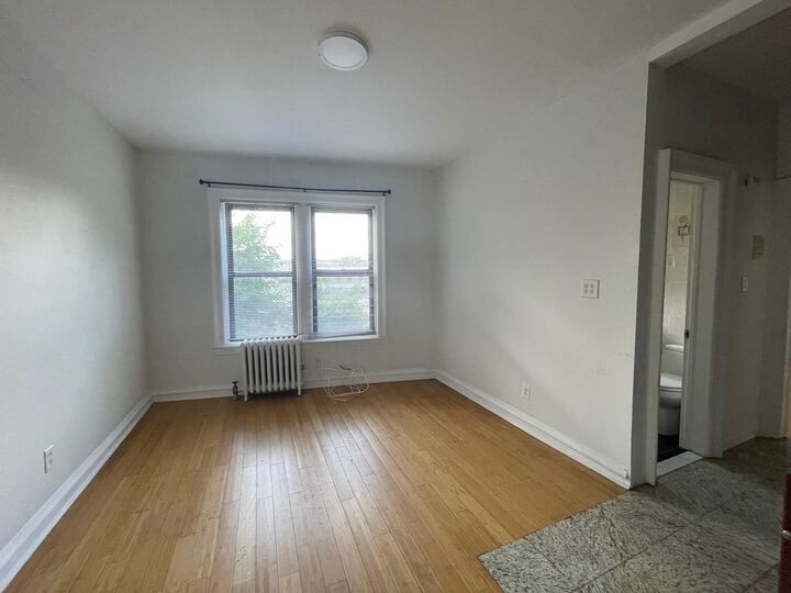 Property Photo:  57 Corbin Ave 4  NJ 07306 
