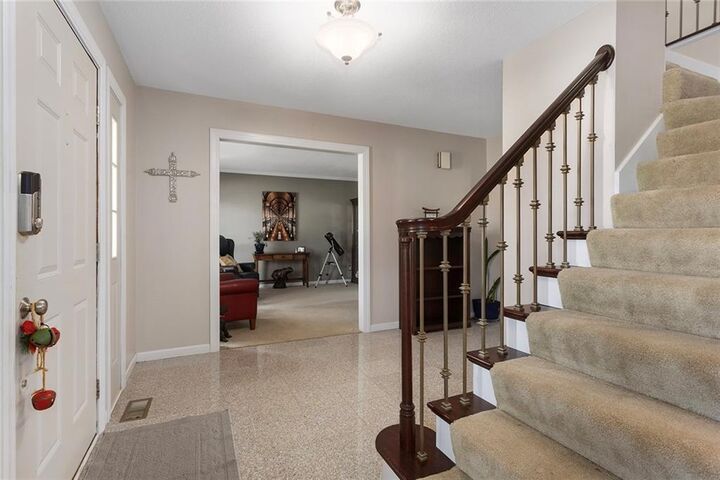 Property Photo:  405 Hummingbird Court  MO 64506 