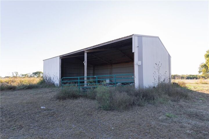 Property Photo:  229 22,000 Road  KS 67335 