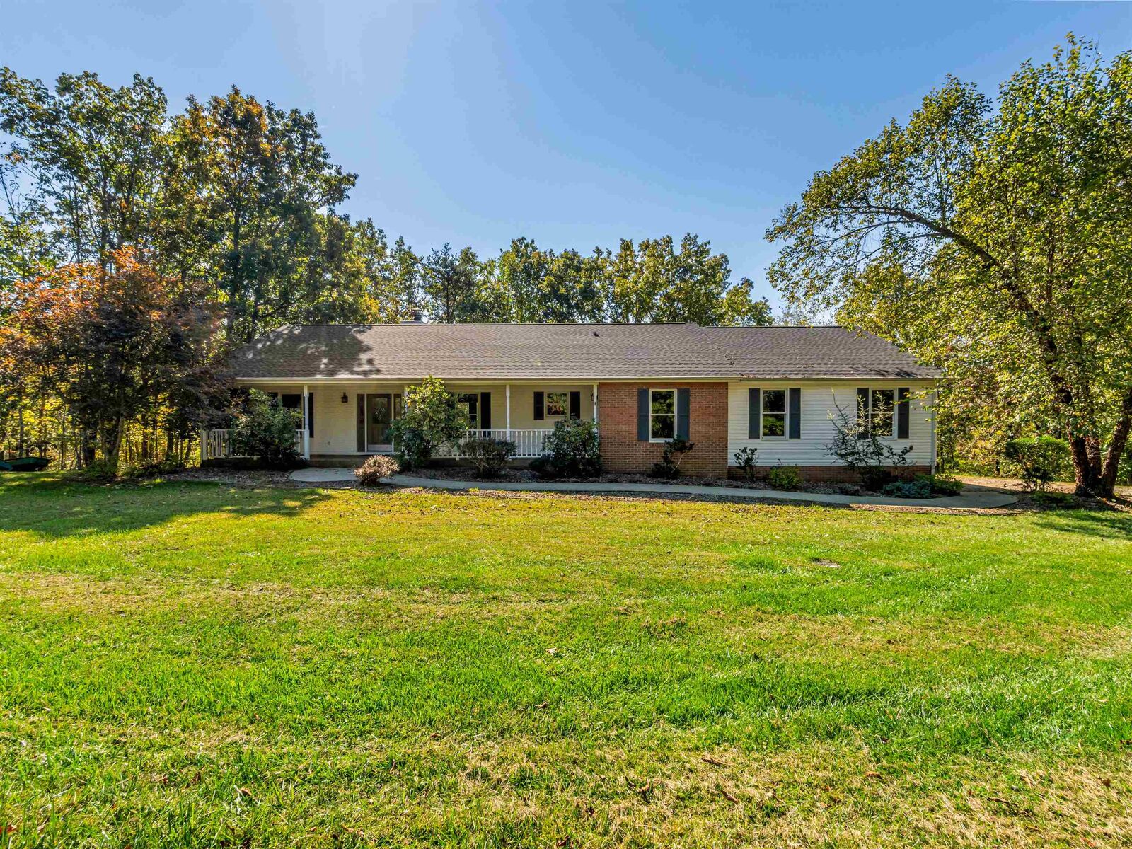 Property Photo:  704 Jericho Road  WV 25545 