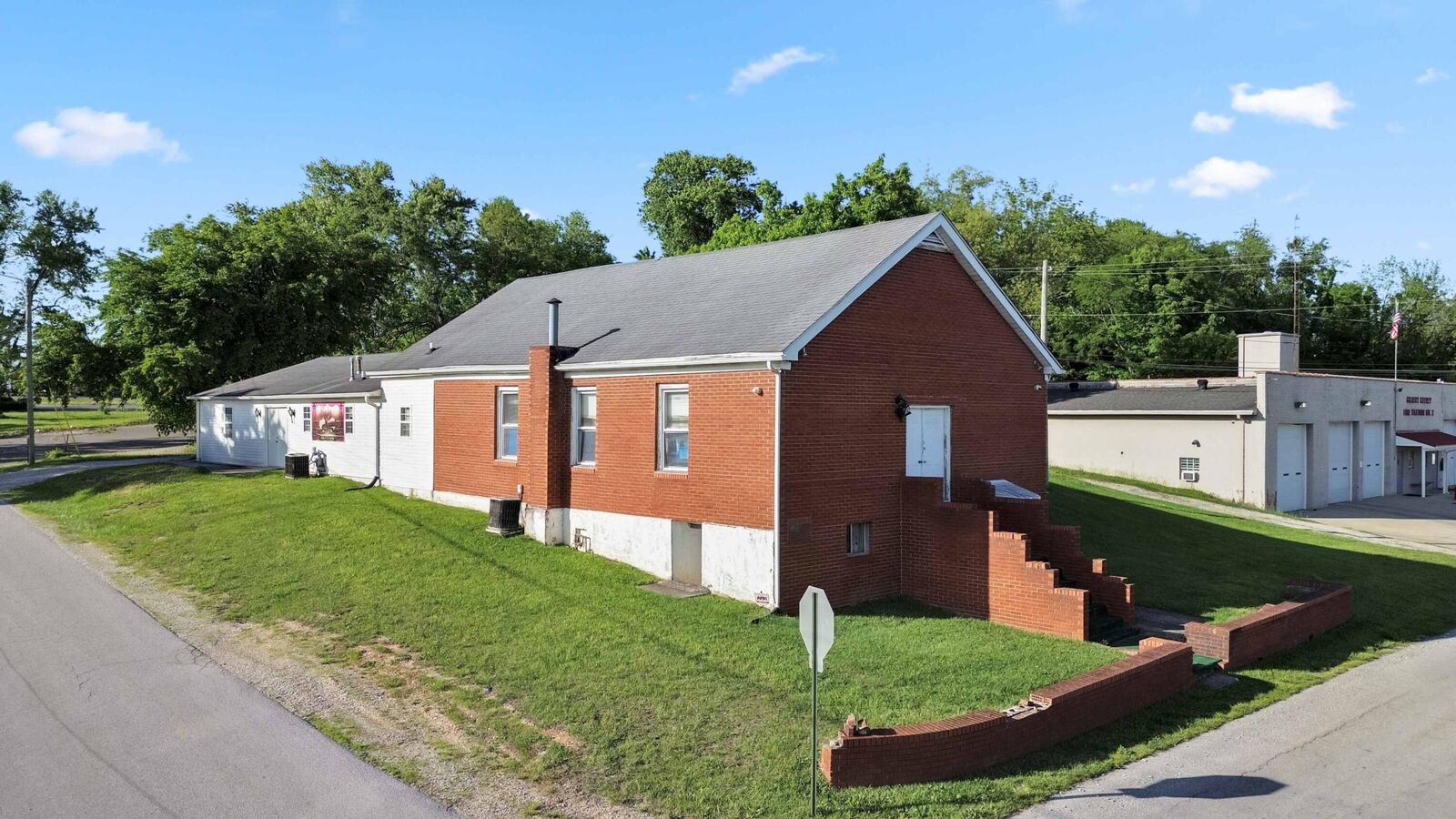 Property Photo:  211 Sallee Street  KY 42501 