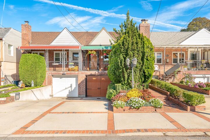 86-09 77th Avenue  Glendale NY 11385 photo