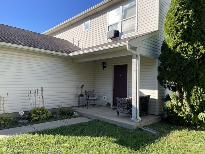 Property Photo: 1668 Willowview Lane IN 46140