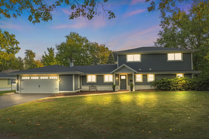 314 Brookside Circle  Wheaton IL 60187 photo