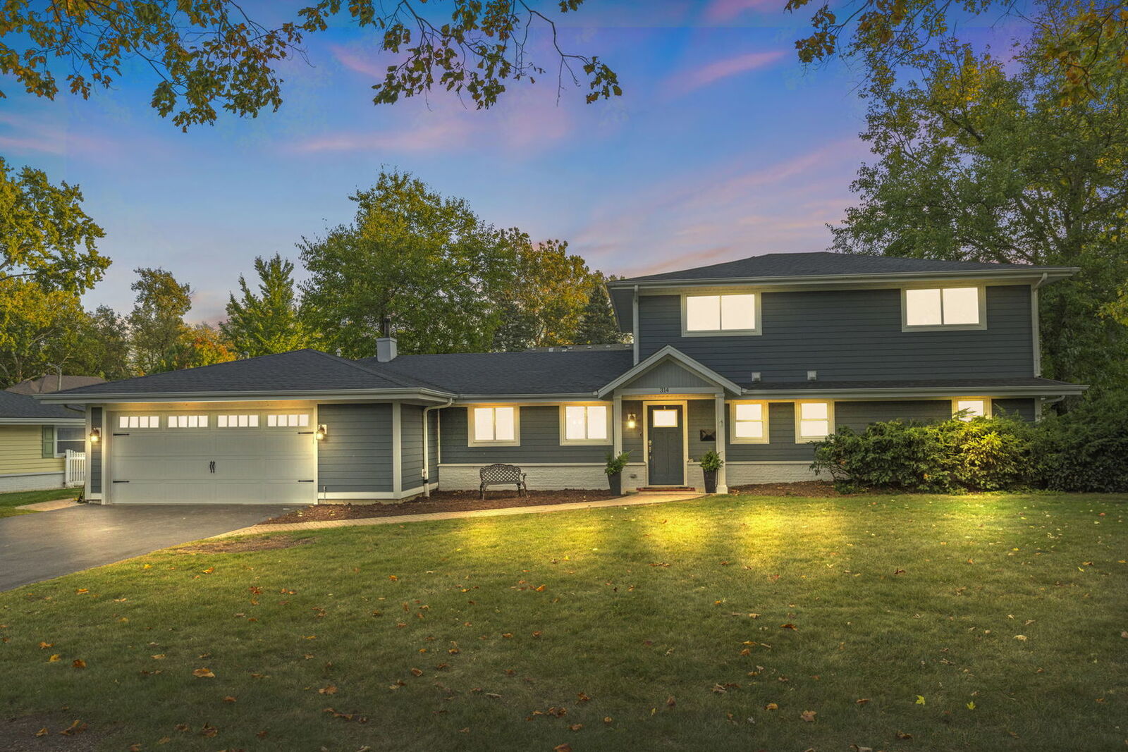Property Photo:  314 Brookside Circle  IL 60187