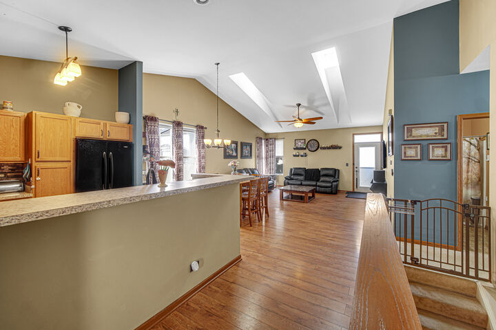 Property Photo:  1819 Woodside Drive  IL 60098 