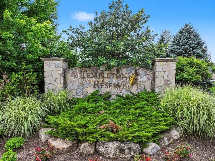 Property Photo:  15 Templeton Drive  IL 60523 
