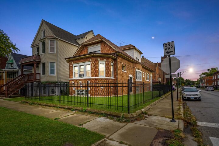 Property Photo: 7157 S Sangamon Street IL 60621