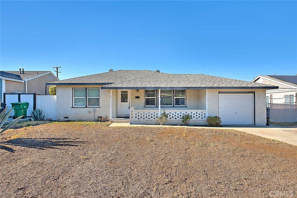 Property Photo: 1031 Ford Street CA 92879