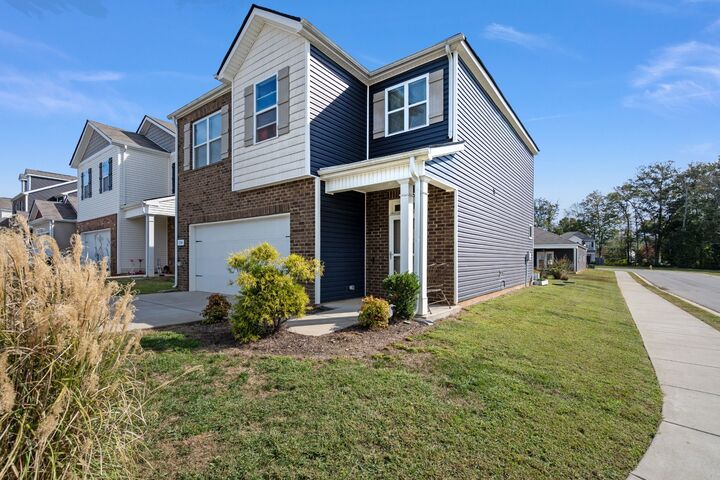 Property Photo:  324 Victory Cir  TN 37015