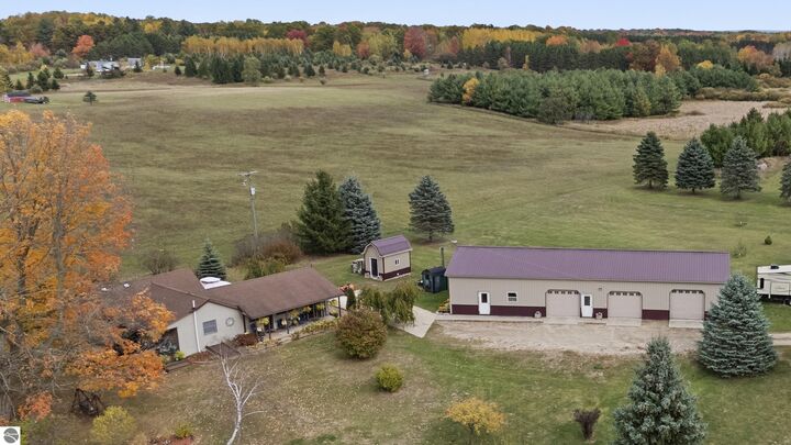 Property Photo:  3626 90th Avenue  MI 49631 