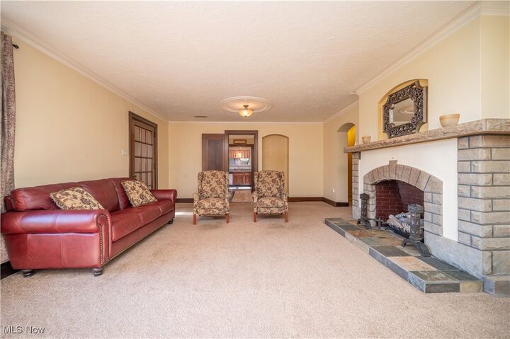 Property Photo:  1367 N Market Street  OH 44413